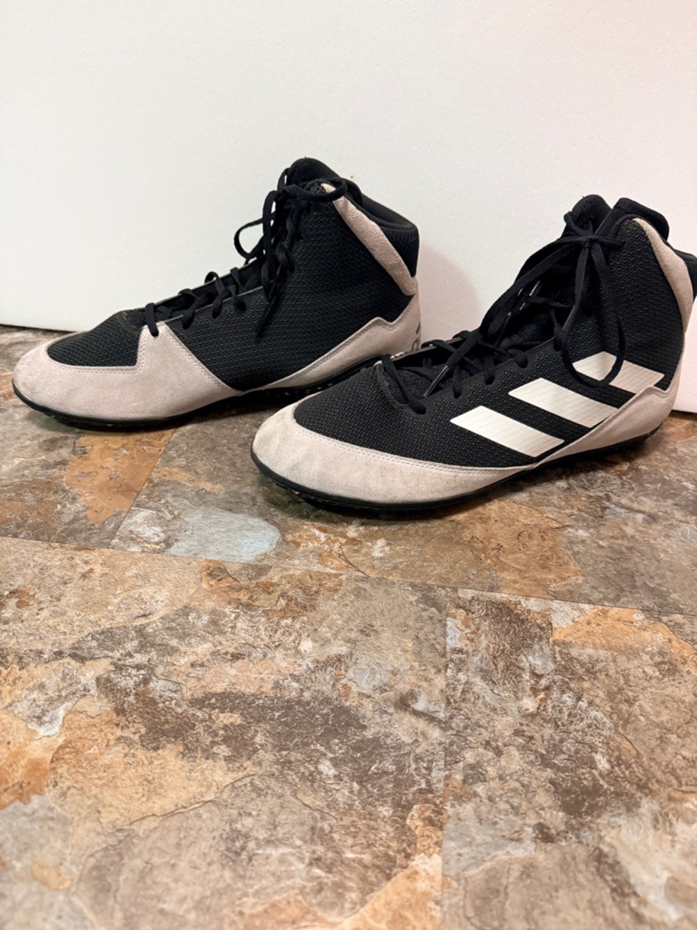 Adidas Mat Wizard 5 Black and Light Gray High-Top Wrestling Shoes - Picture 3 of 8